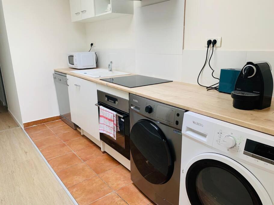Appartement T3, Au Coeur De Montpellier, Wifi Et Climatisation Kültér fotó